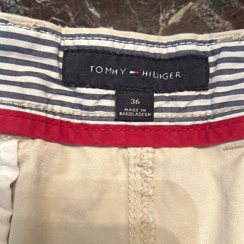 Hilfiger khaki shorts size 36 great used condition, super soft and comfortable